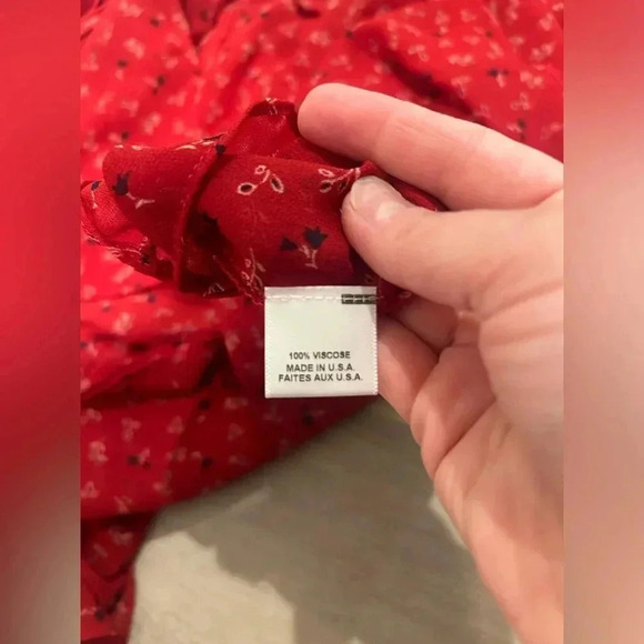 MISA LOS ANGELES Red Floral Flutter Sleeve Tie Neck Blouse / Size Medium / - Picture 9 of 9